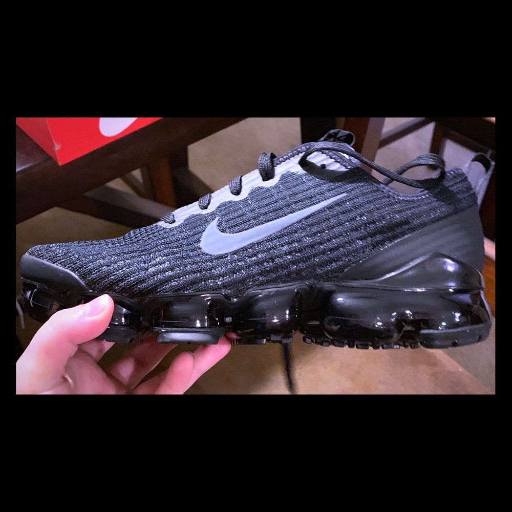 Vapormaxe flyknit 3